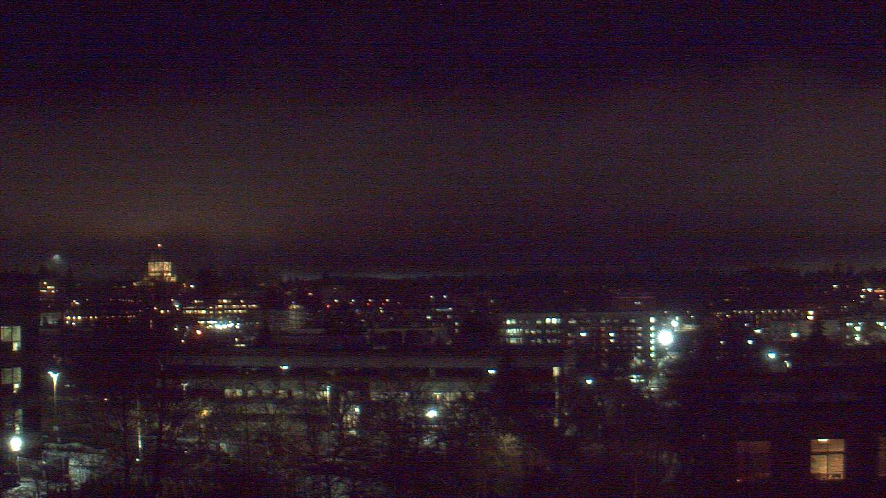 Thumbnail for current weather camera view from Avanti HS in Olympia, Washington