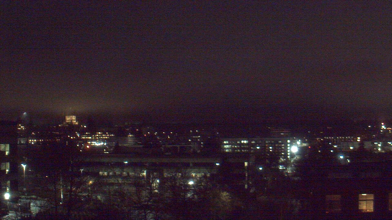 Thumbnail for current weather camera view from Avanti HS in Olympia, Washington