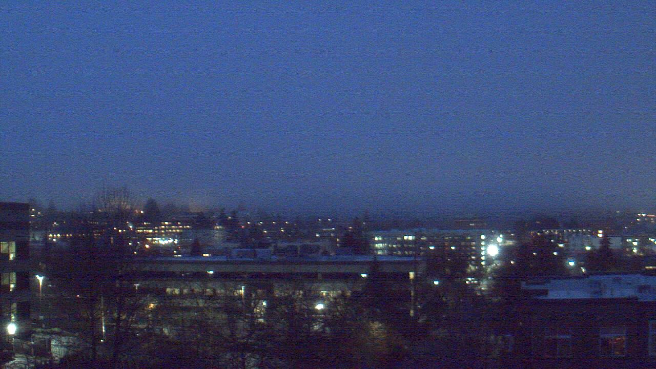Thumbnail for current weather camera view from Avanti HS in Olympia, Washington