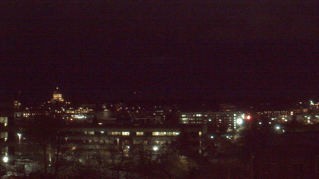 Thumbnail for current weather camera view from Avanti HS in Olympia, Washington