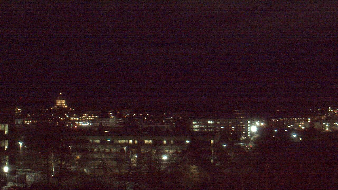 Thumbnail for current weather camera view from Avanti HS in Olympia, Washington