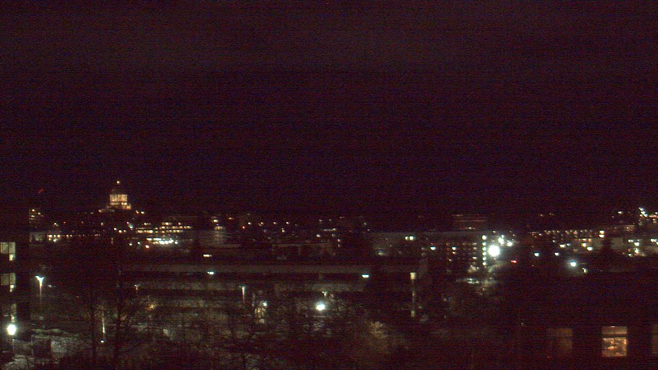 Thumbnail for current weather camera view from Avanti HS in Olympia, Washington