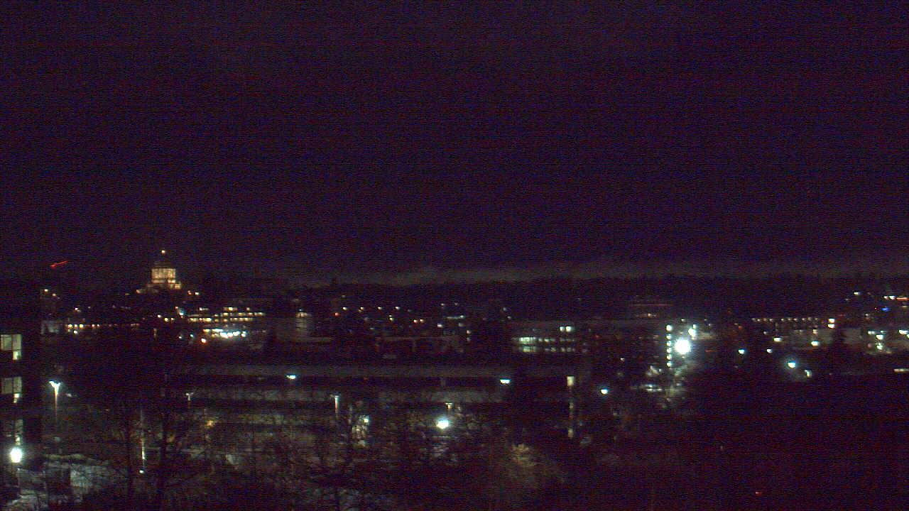 Thumbnail for current weather camera view from Avanti HS in Olympia, Washington