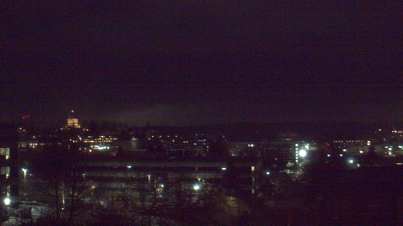 Thumbnail for current weather camera view from Avanti HS in Olympia, Washington