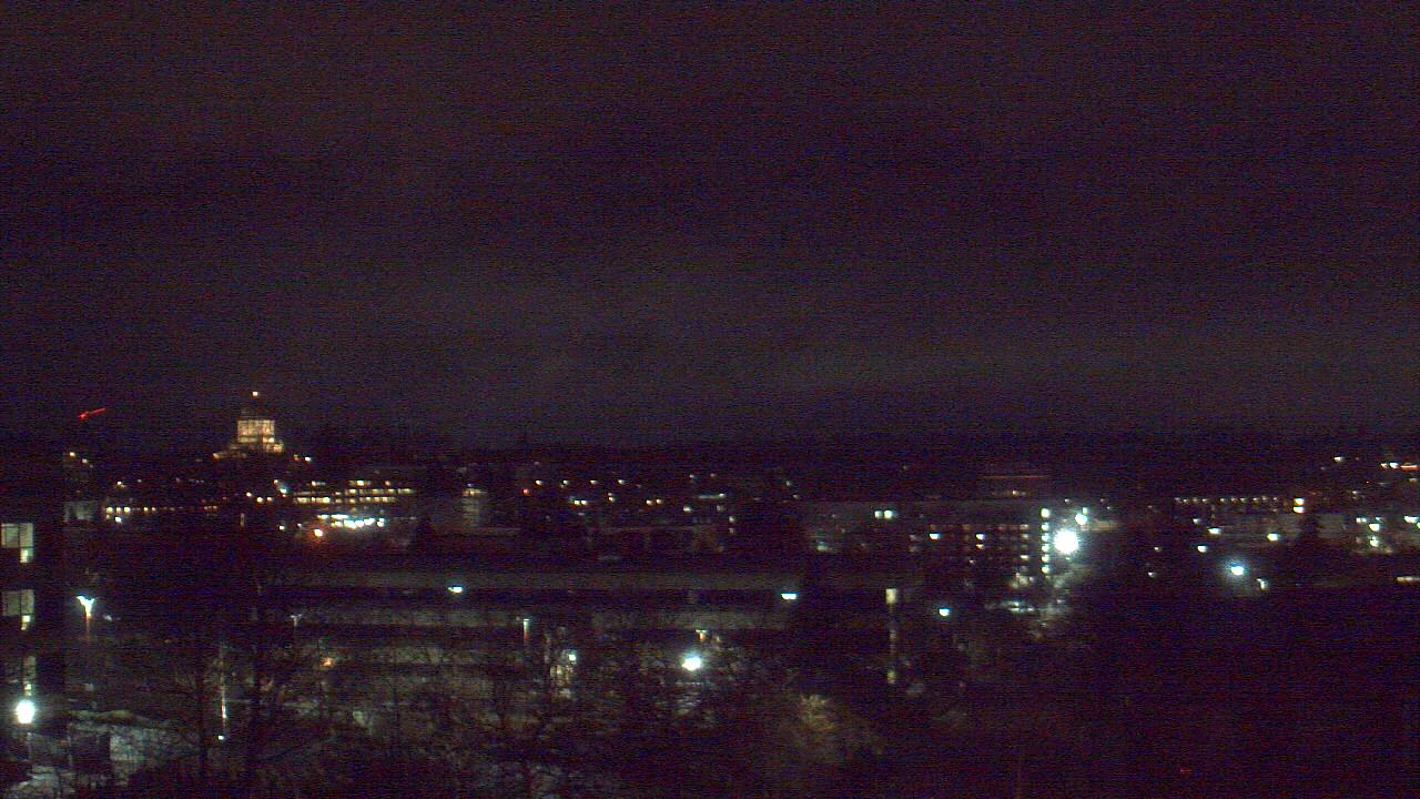Thumbnail for current weather camera view from Avanti HS in Olympia, Washington