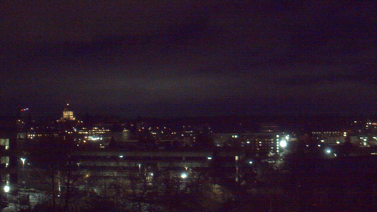 Thumbnail for current weather camera view from Avanti HS in Olympia, Washington