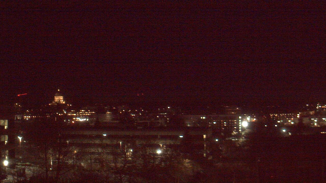 Thumbnail for current weather camera view from Avanti HS in Olympia, Washington