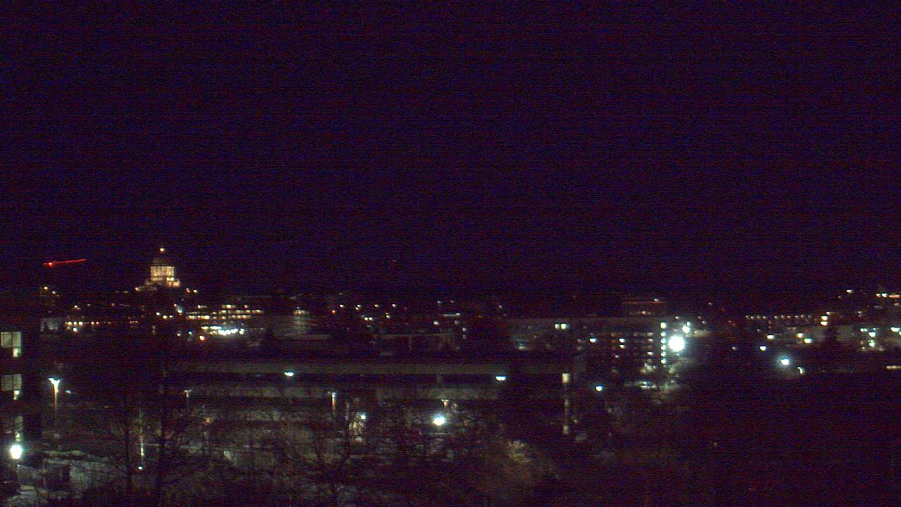 Thumbnail for current weather camera view from Avanti HS in Olympia, Washington
