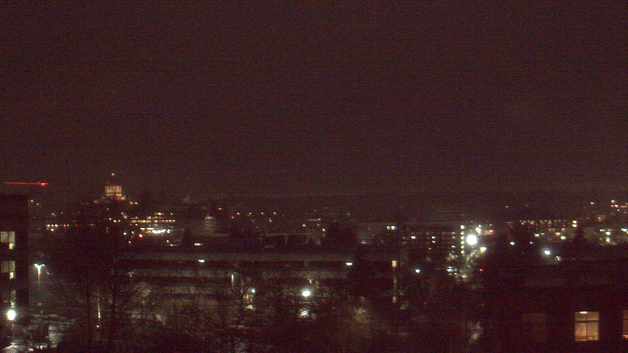 Thumbnail for current weather camera view from Avanti HS in Olympia, Washington
