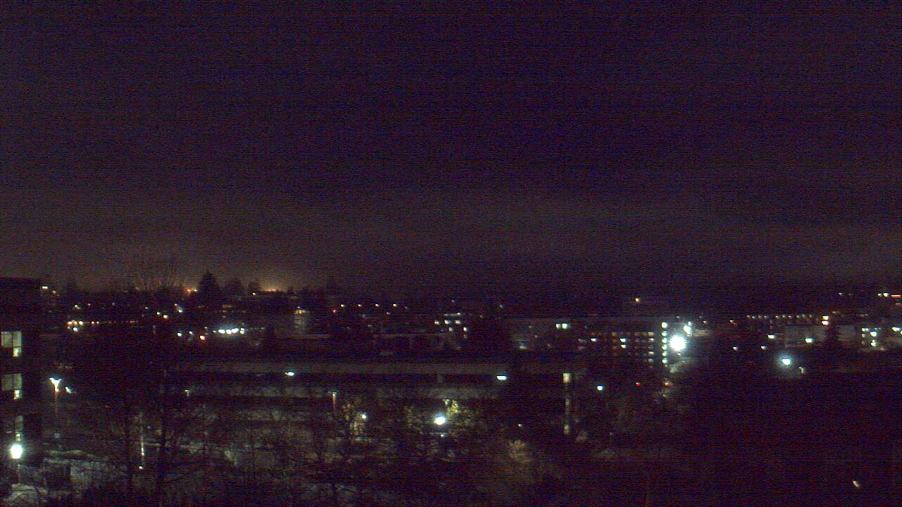 Thumbnail for current weather camera view from Avanti HS in Olympia, Washington