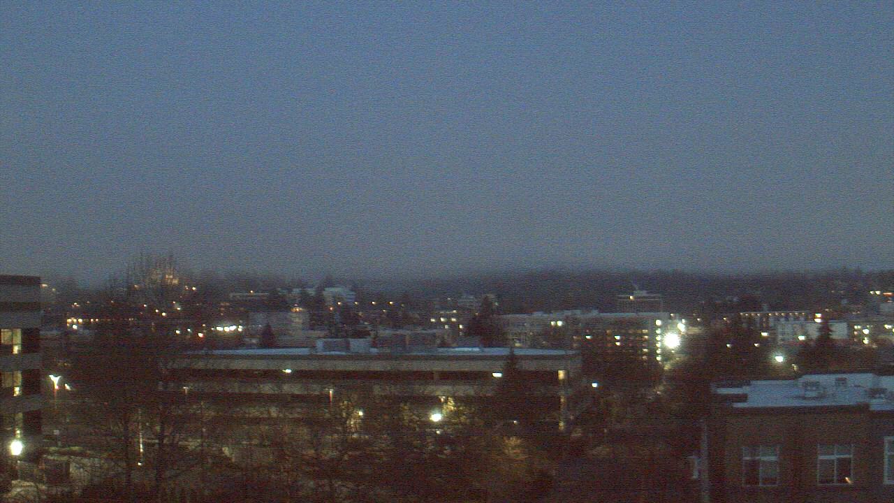 Thumbnail for current weather camera view from Avanti HS in Olympia, Washington
