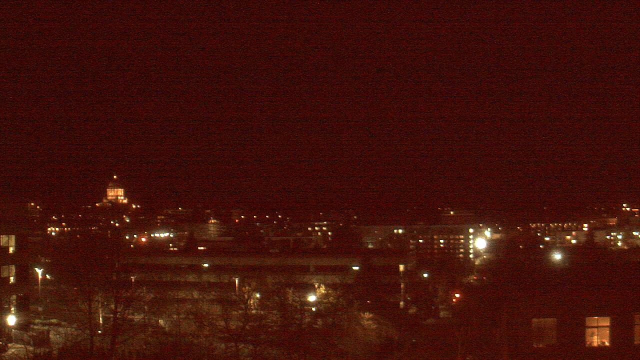 Thumbnail for current weather camera view from Avanti HS in Olympia, Washington