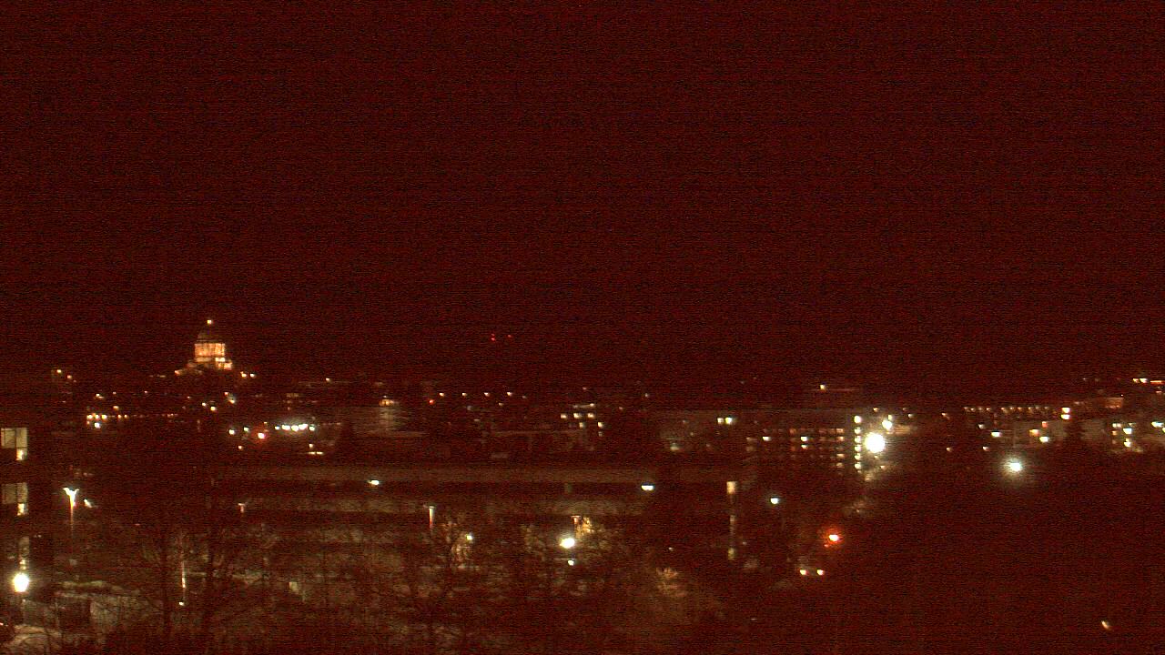 Thumbnail for current weather camera view from Avanti HS in Olympia, Washington