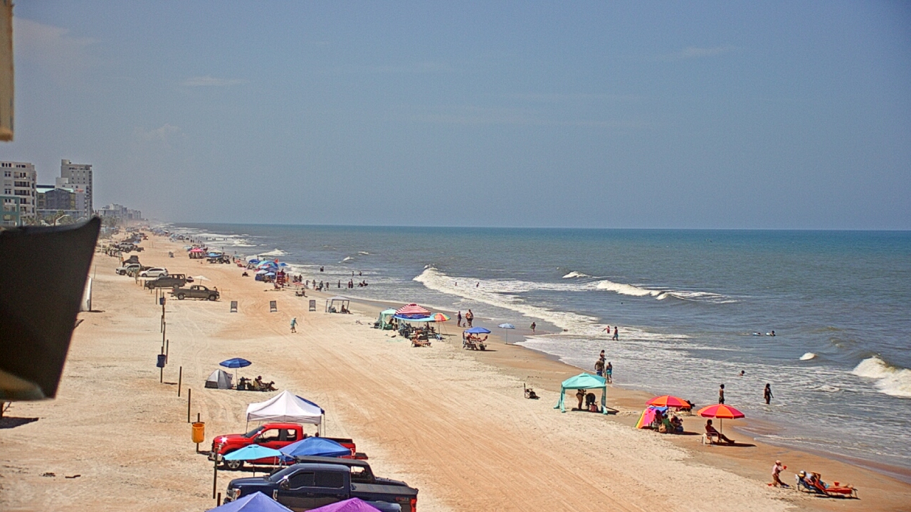 Thumbnail for current weather camera view from Cardinal Ormond Lifeguard Station 2 in Ormond Beach, Florida