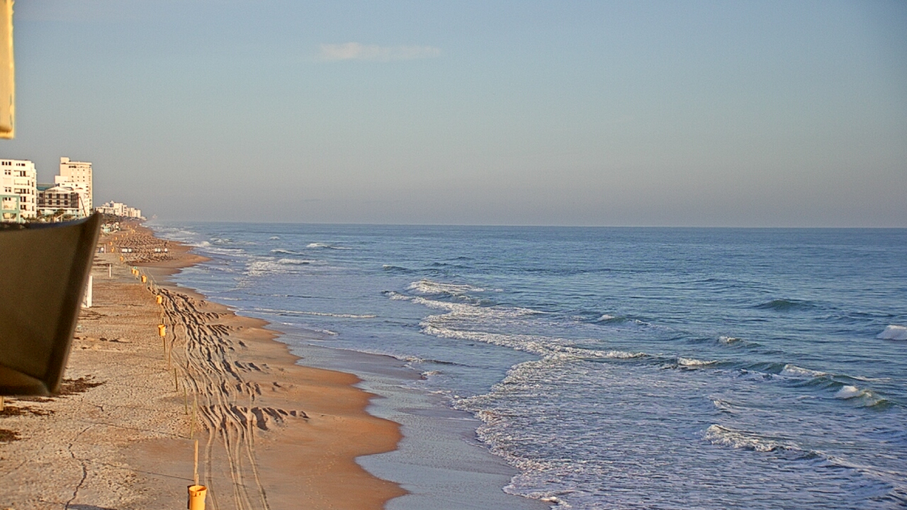 Thumbnail for current weather camera view from Cardinal Ormond Lifeguard Station 2 in Ormond Beach, Florida