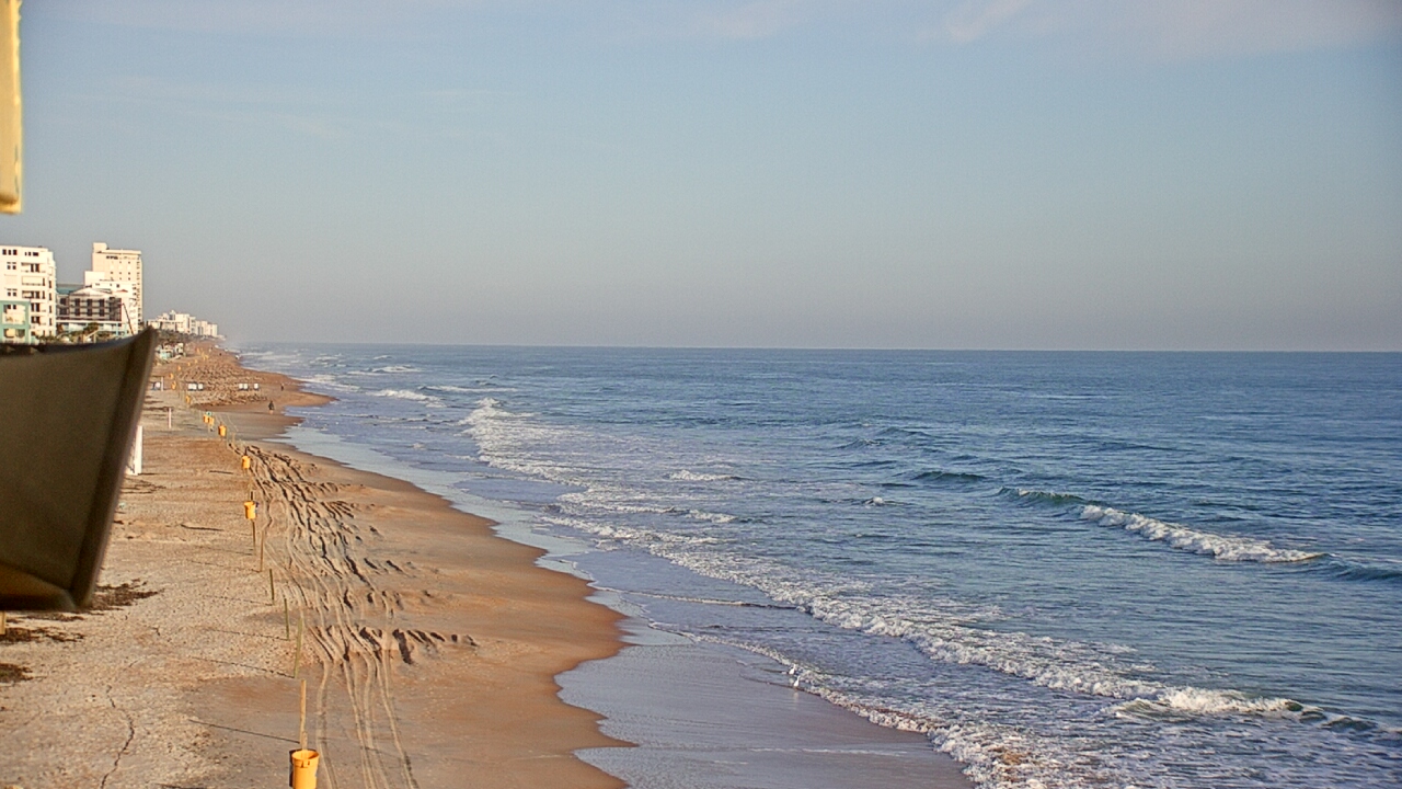 Thumbnail for current weather camera view from Cardinal Ormond Lifeguard Station 2 in Ormond Beach, Florida