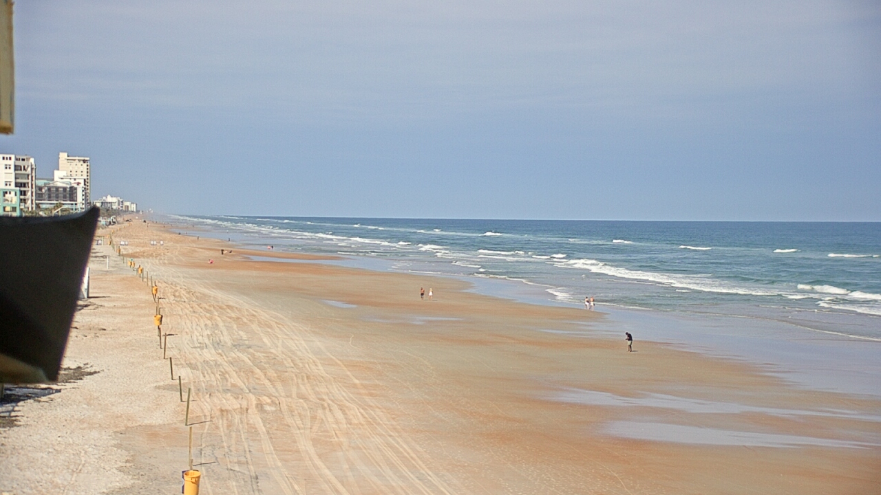 Thumbnail for current weather camera view from Cardinal Ormond Lifeguard Station 2 in Ormond Beach, Florida