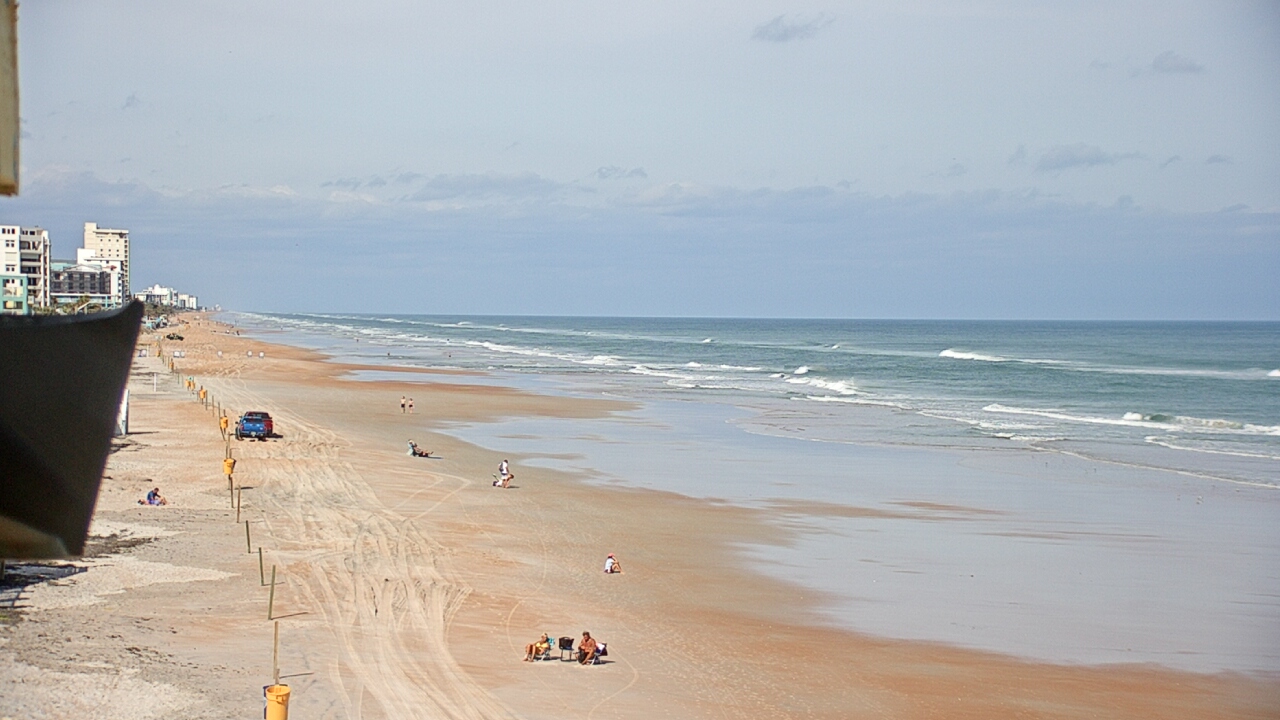 Thumbnail for current weather camera view from Cardinal Ormond Lifeguard Station 2 in Ormond Beach, Florida