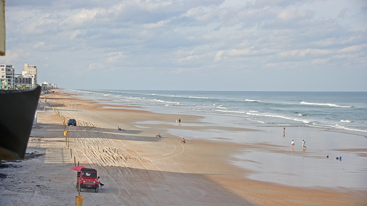 Thumbnail for current weather camera view from Cardinal Ormond Lifeguard Station 2 in Ormond Beach, Florida