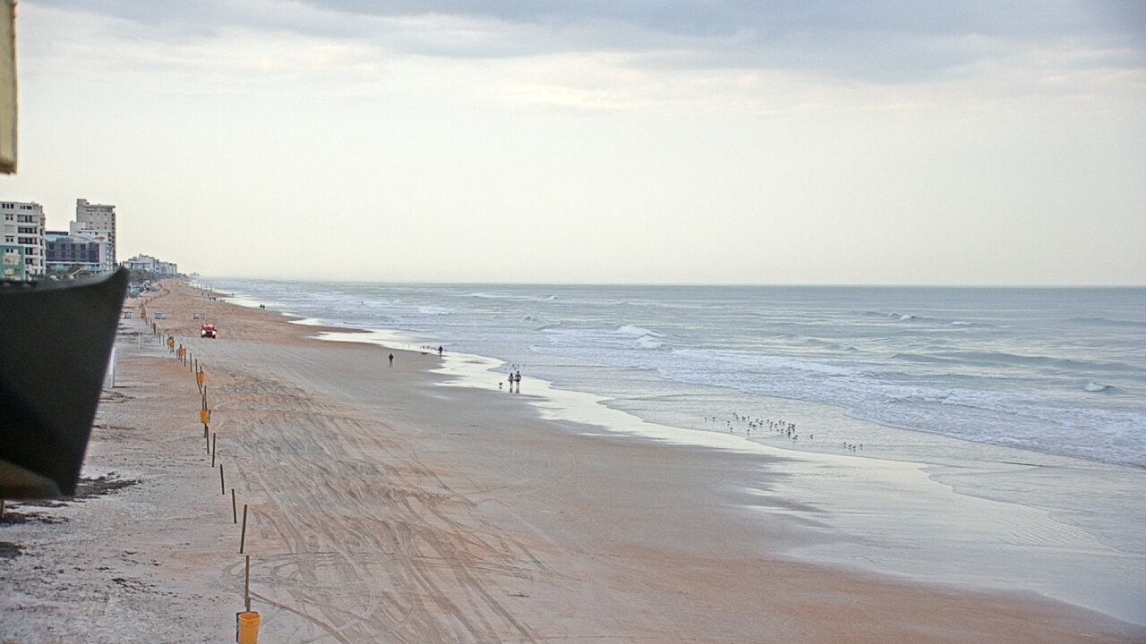 Thumbnail for current weather camera view from Cardinal Ormond Lifeguard Station 2 in Ormond Beach, Florida