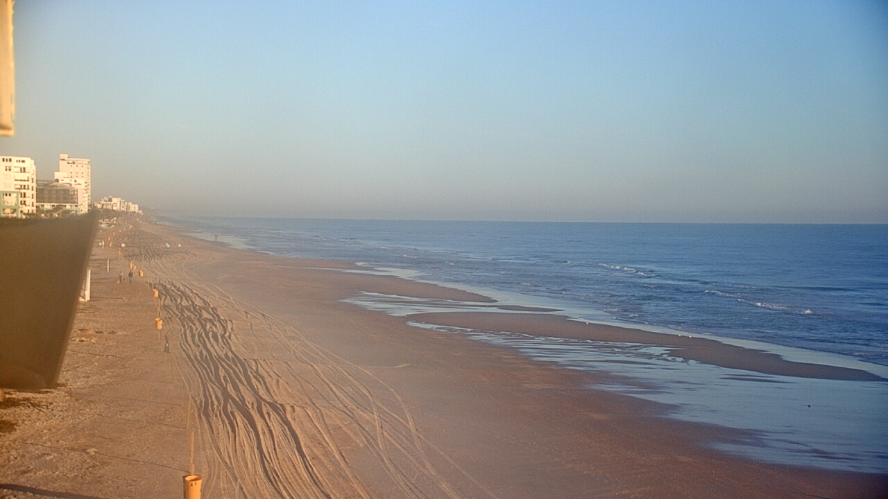 Thumbnail for current weather camera view from Cardinal Ormond Lifeguard Station 2 in Ormond Beach, Florida