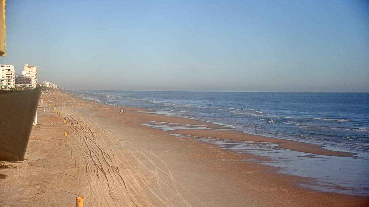 Thumbnail for current weather camera view from Cardinal Ormond Lifeguard Station 2 in Ormond Beach, Florida