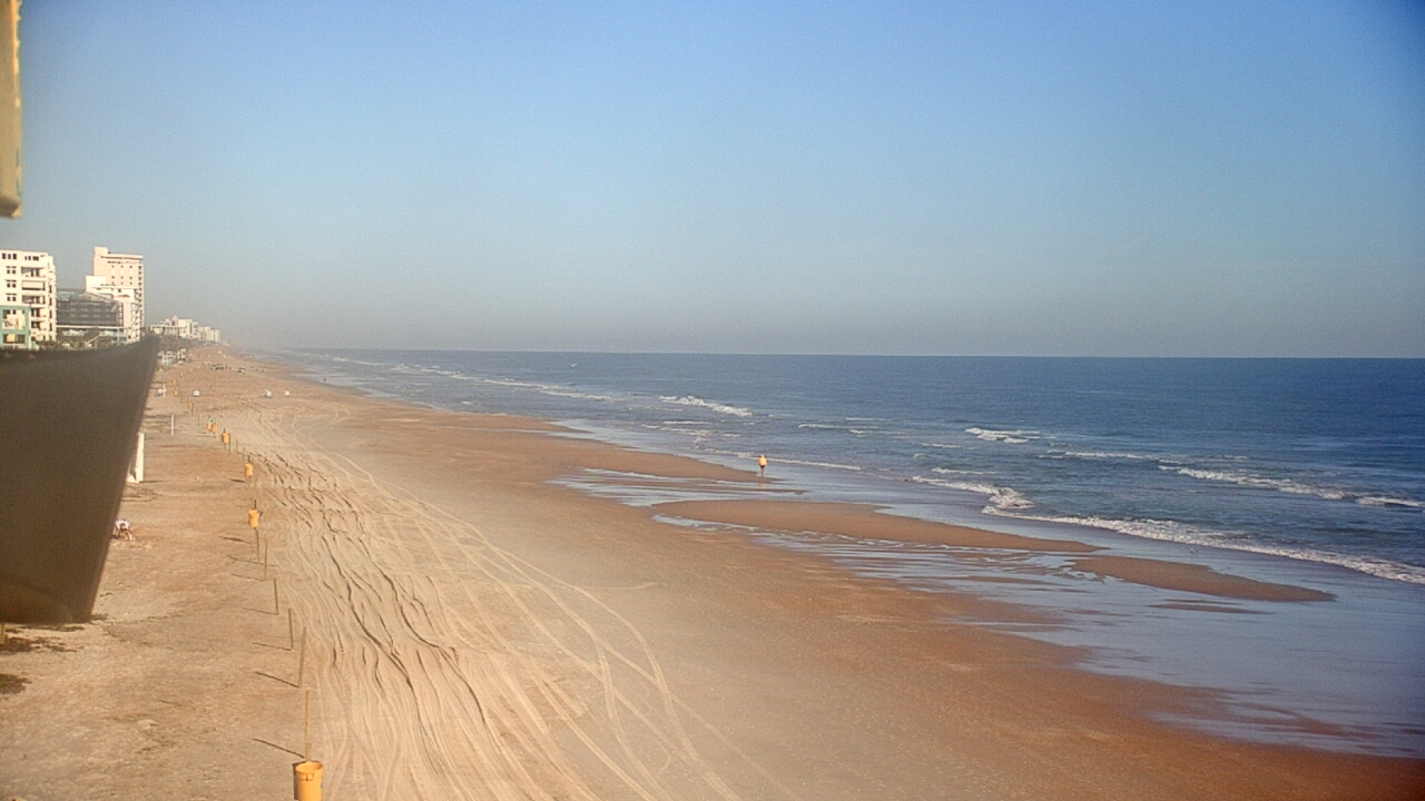Thumbnail for current weather camera view from Cardinal Ormond Lifeguard Station 2 in Ormond Beach, Florida