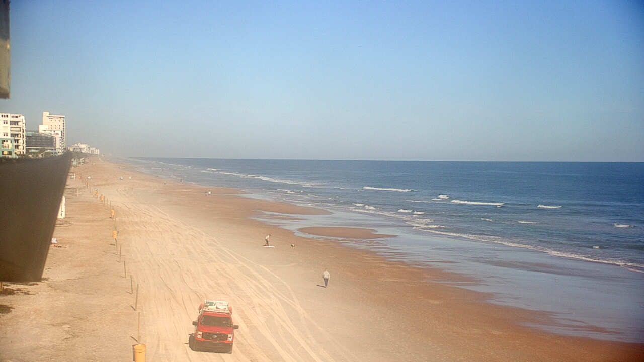 Thumbnail for current weather camera view from Cardinal Ormond Lifeguard Station 2 in Ormond Beach, Florida