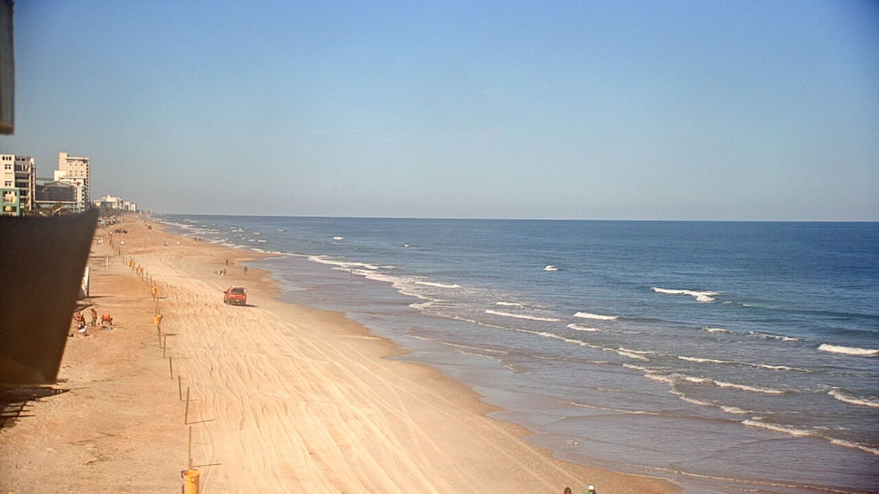 Thumbnail for current weather camera view from Cardinal Ormond Lifeguard Station 2 in Ormond Beach, Florida