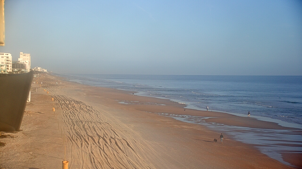Thumbnail for current weather camera view from Cardinal Ormond Lifeguard Station 2 in Ormond Beach, Florida