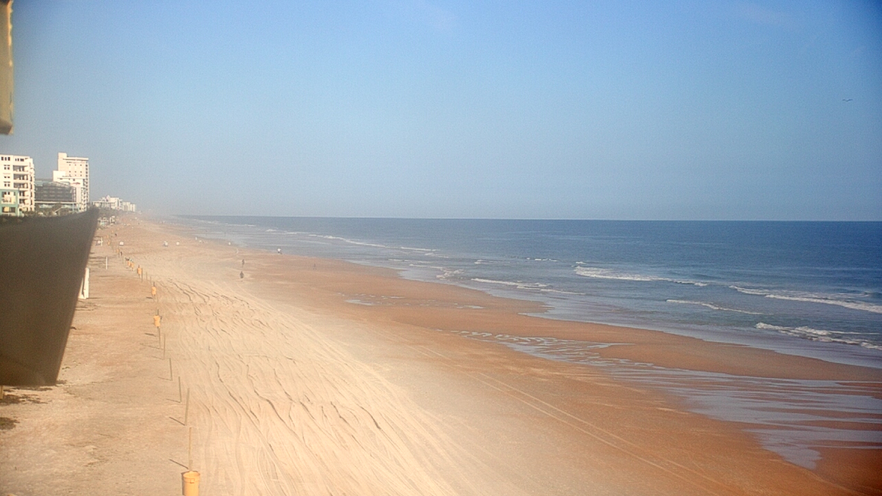 Thumbnail for current weather camera view from Cardinal Ormond Lifeguard Station 2 in Ormond Beach, Florida