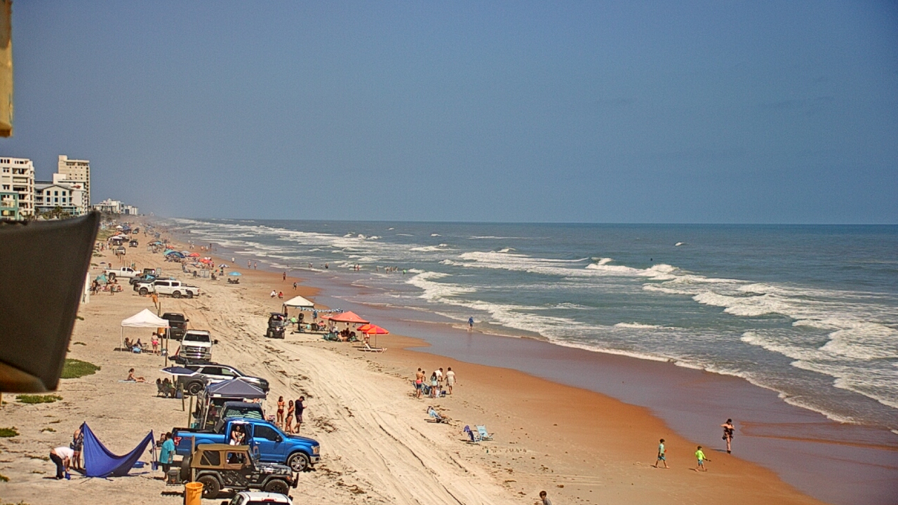 Thumbnail for current weather camera view from Cardinal Ormond Lifeguard Station 2 in Ormond Beach, Florida