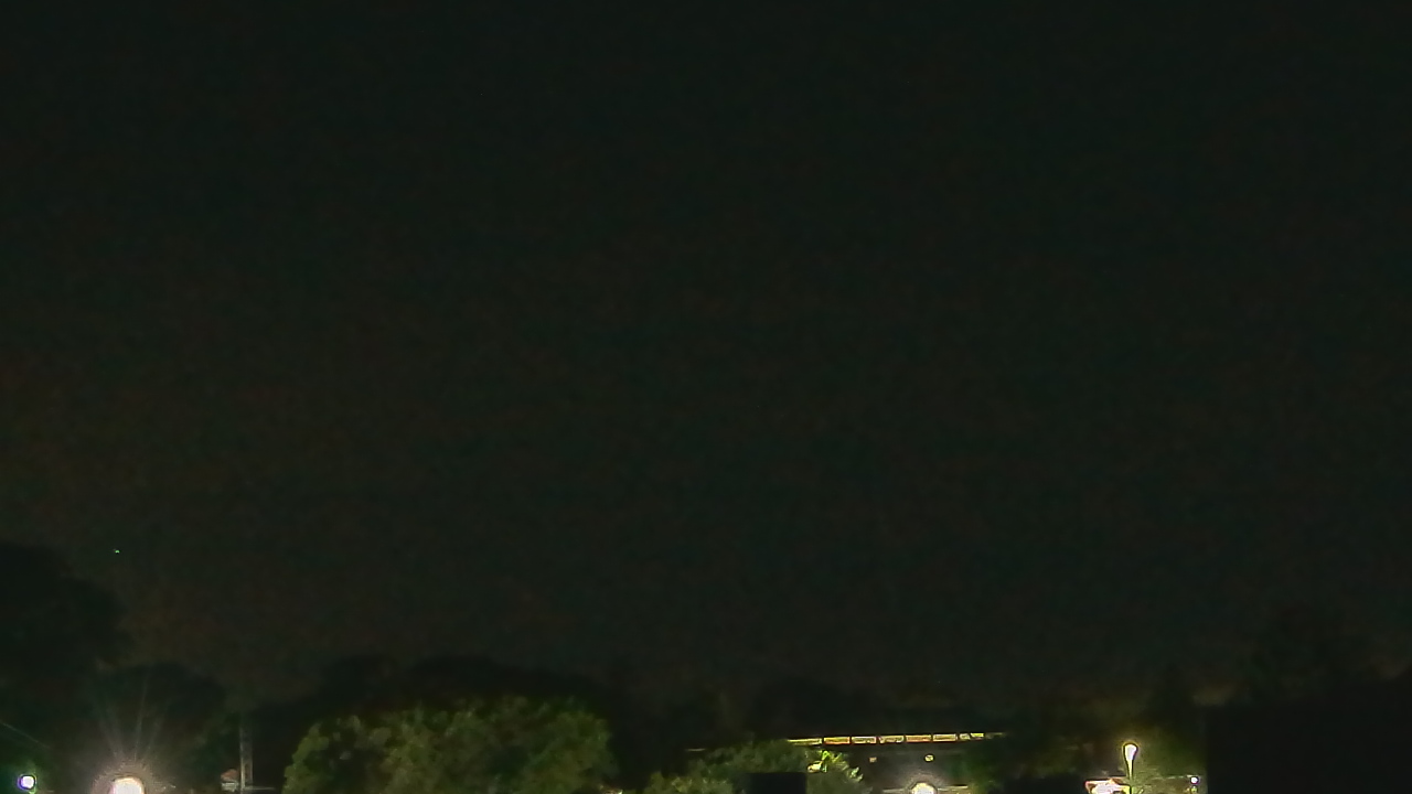 Thumbnail for current weather camera view from Old Saybrook MS in Old Saybrook Center, Connecticut