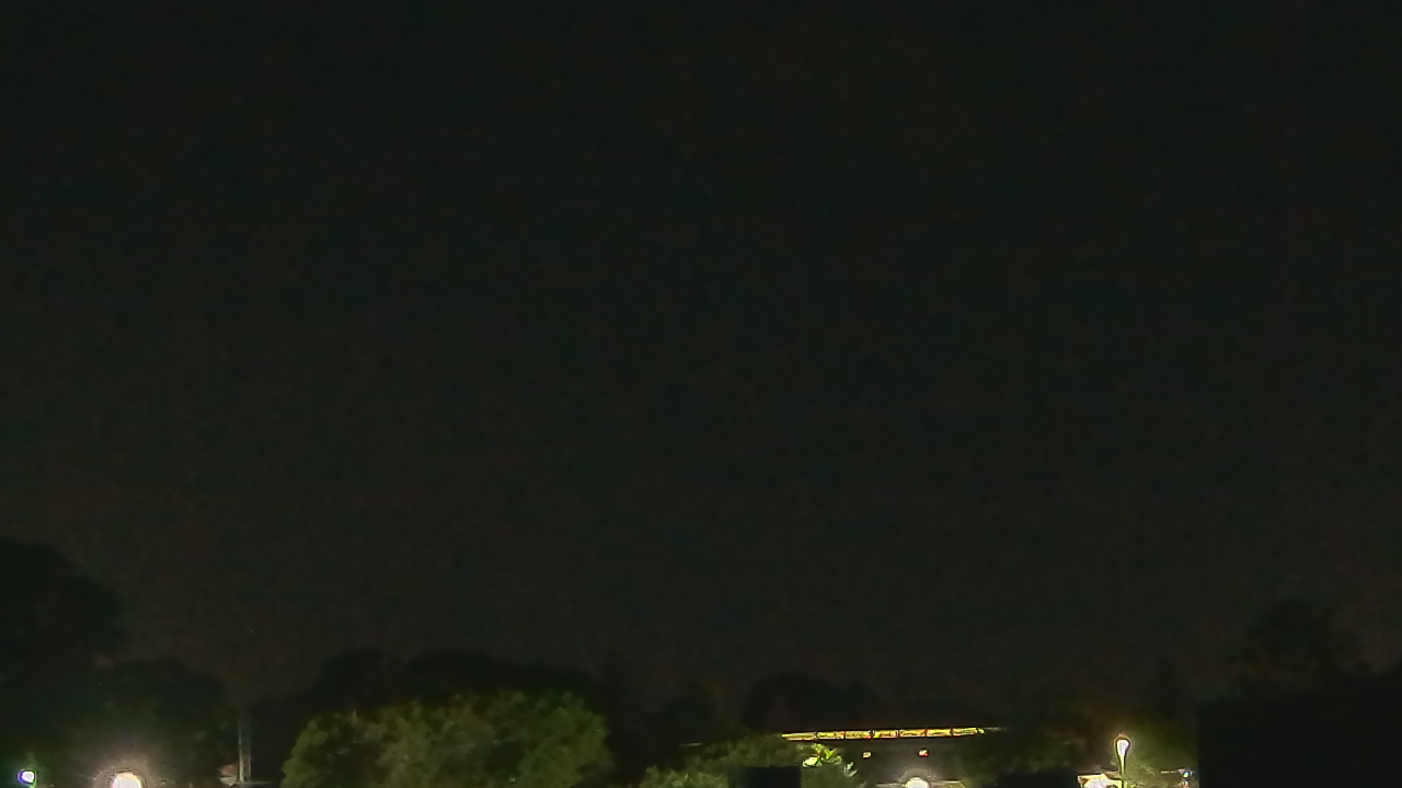Thumbnail for current weather camera view from Old Saybrook MS in Old Saybrook Center, Connecticut