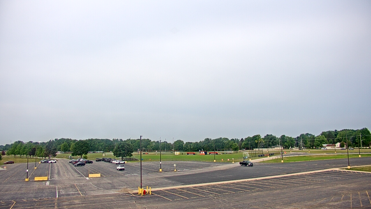 Thumbnail for current weather camera view from Oswego HS in Oswego, Illinois