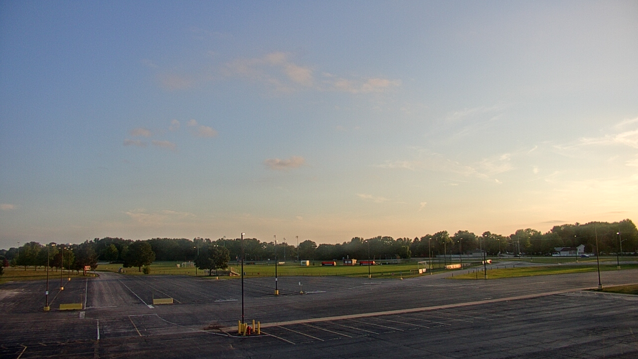 Thumbnail for current weather camera view from Oswego HS in Oswego, Illinois