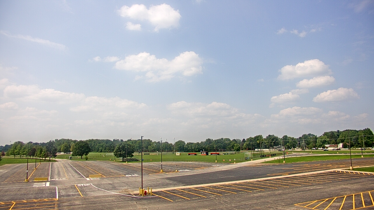 Thumbnail for current weather camera view from Oswego HS in Oswego, Illinois