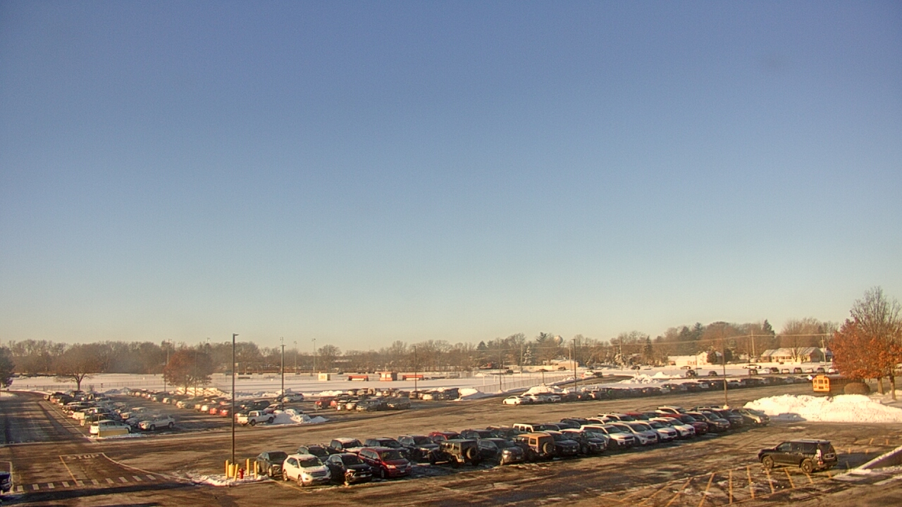 Thumbnail for current weather camera view from Oswego HS in Oswego, Illinois