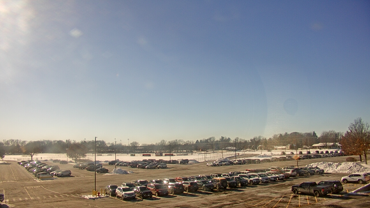 Thumbnail for current weather camera view from Oswego HS in Oswego, Illinois