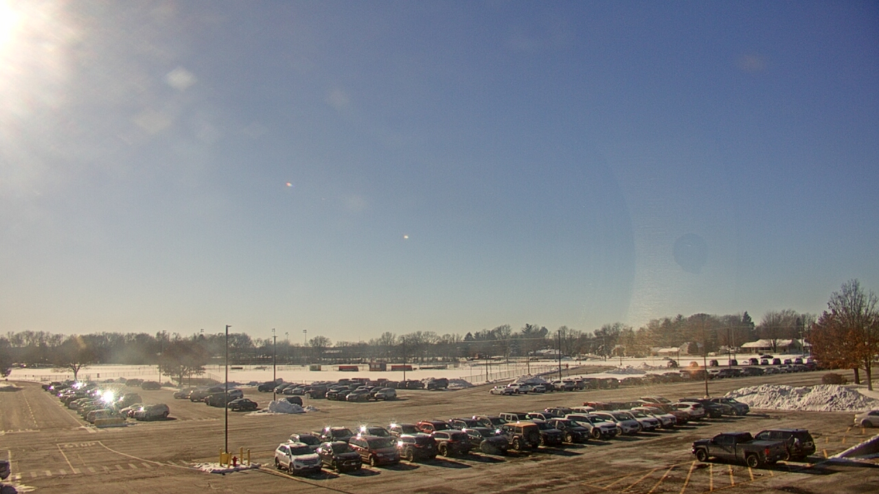 Thumbnail for current weather camera view from Oswego HS in Oswego, Illinois