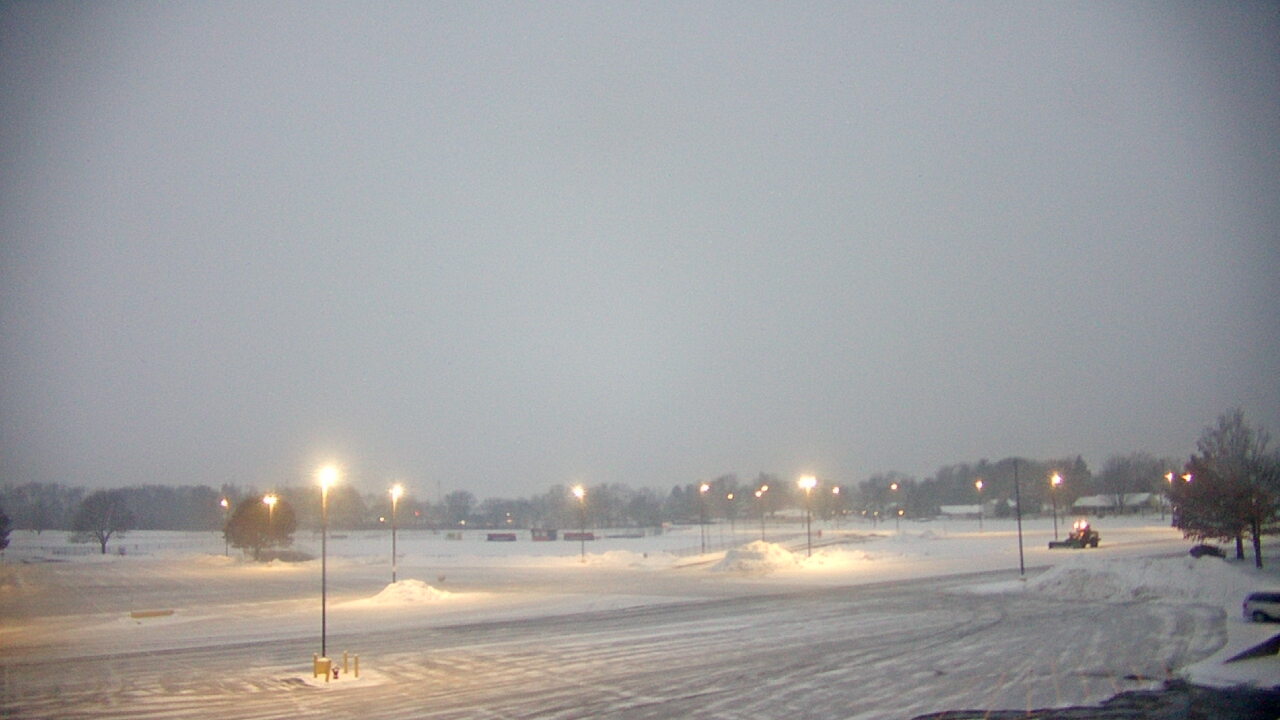 Thumbnail for current weather camera view from Oswego HS in Oswego, Illinois