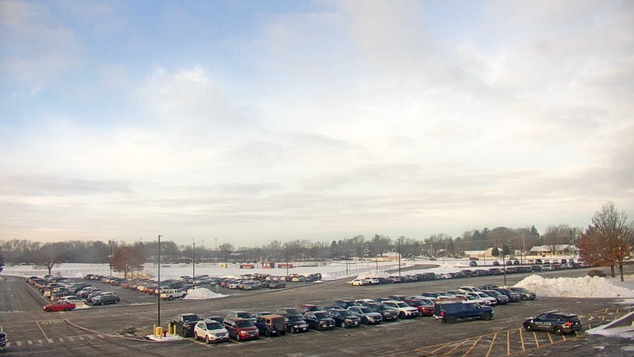 Thumbnail for current weather camera view from Oswego HS in Oswego, Illinois