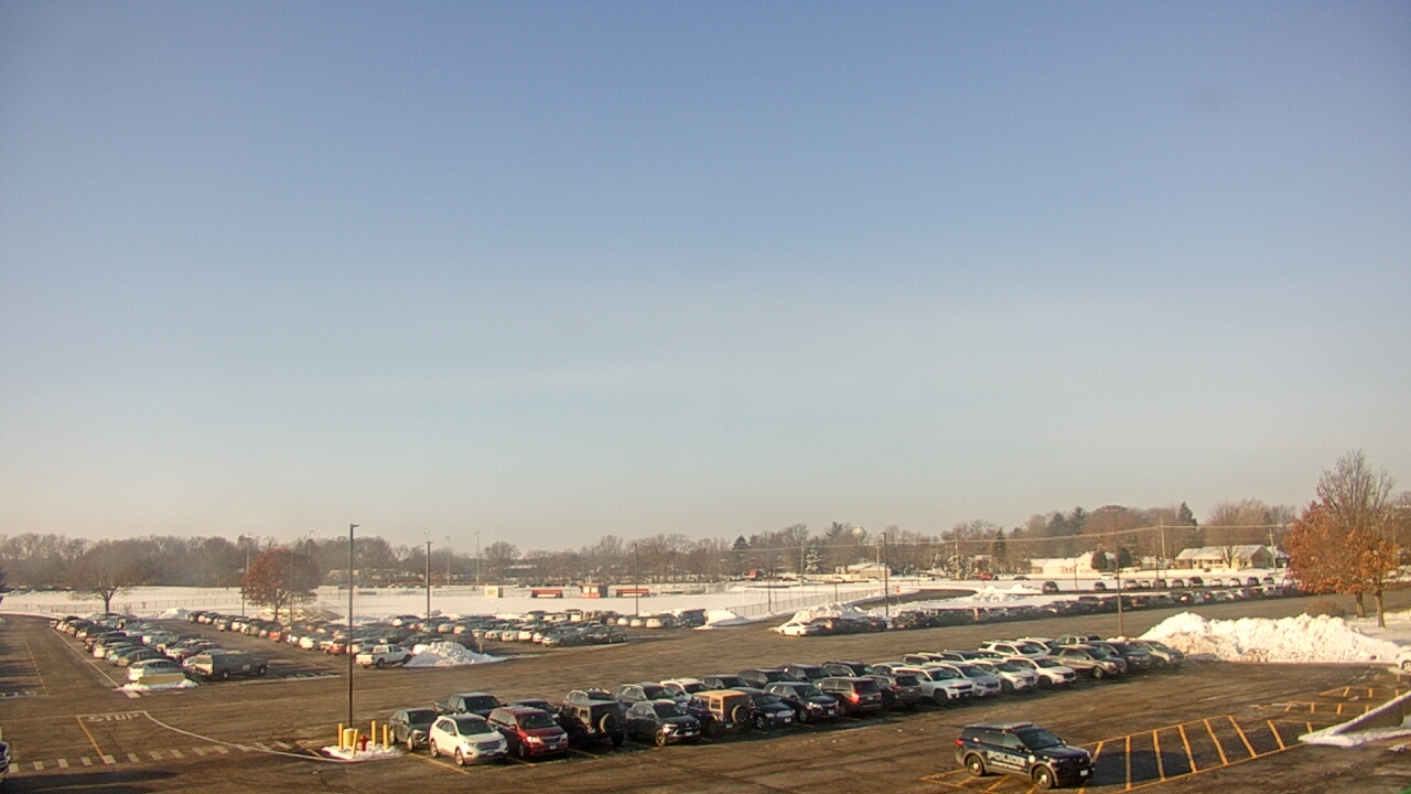 Thumbnail for current weather camera view from Oswego HS in Oswego, Illinois