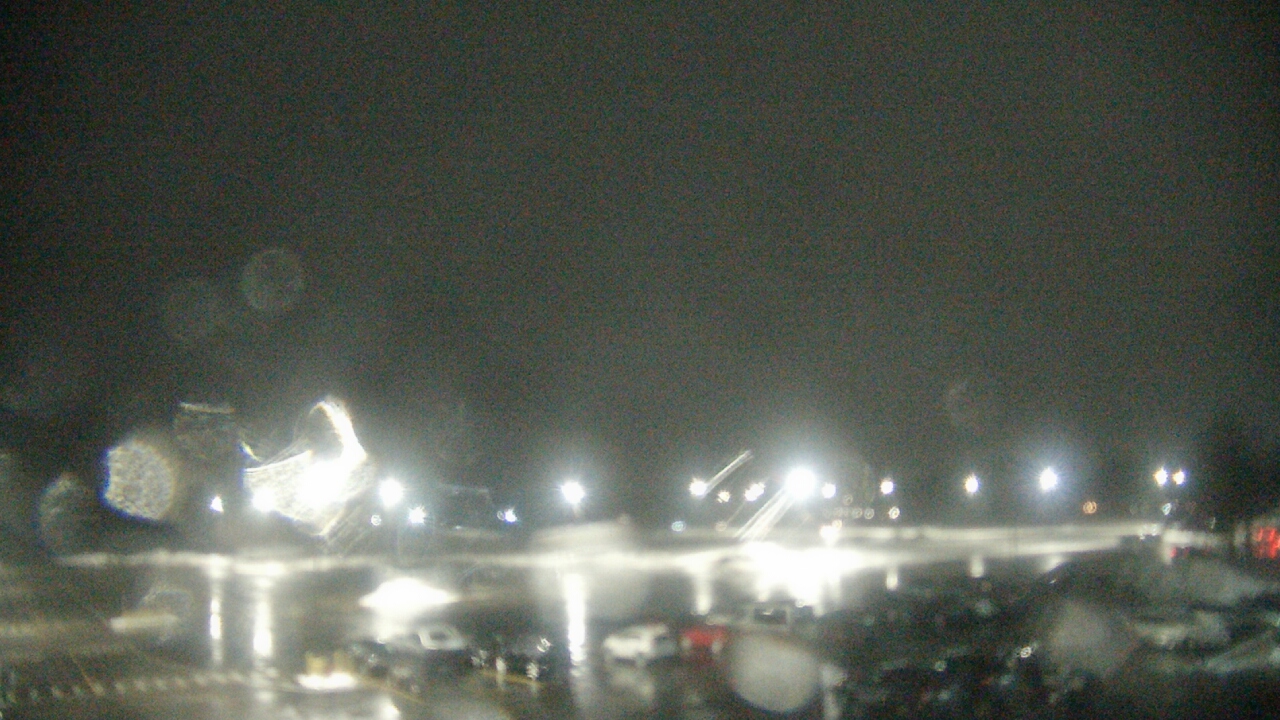 Thumbnail for current weather camera view from Oswego HS in Oswego, Illinois