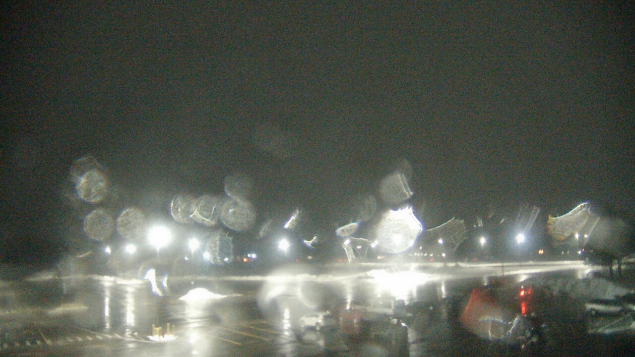 Thumbnail for current weather camera view from Oswego HS in Oswego, Illinois