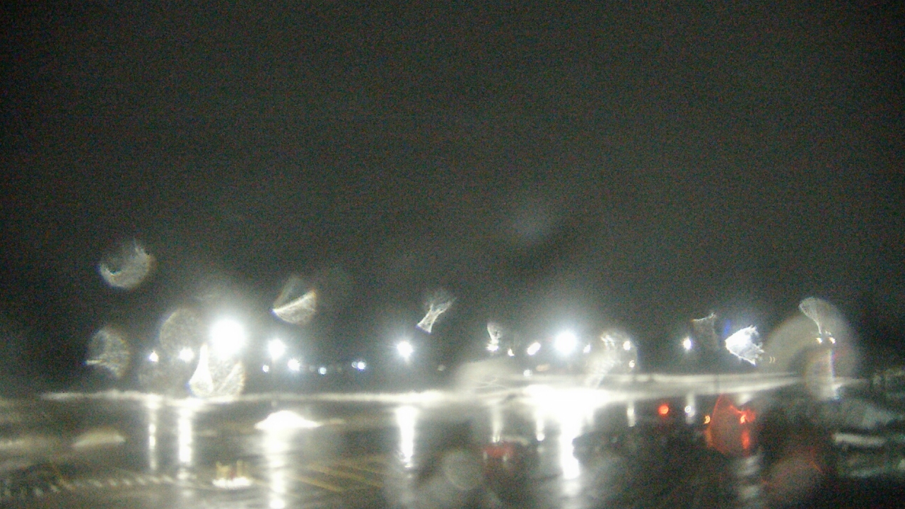 Thumbnail for current weather camera view from Oswego HS in Oswego, Illinois