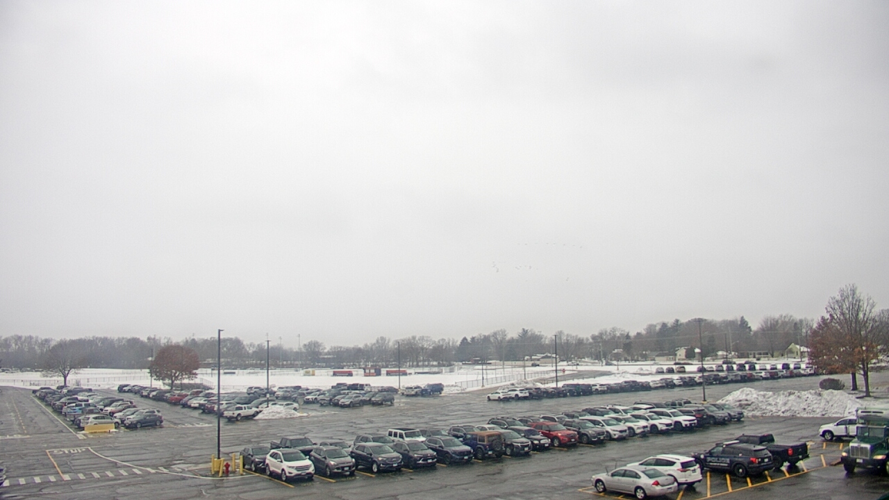 Thumbnail for current weather camera view from Oswego HS in Oswego, Illinois