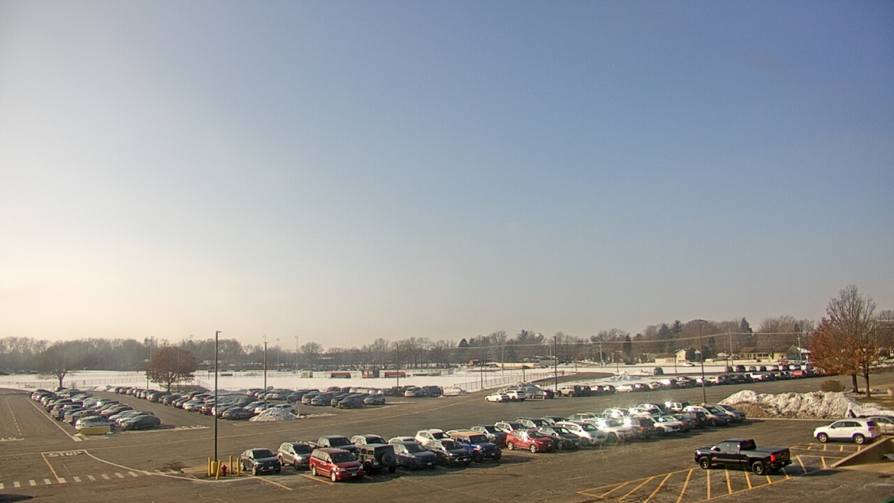 Thumbnail for current weather camera view from Oswego HS in Oswego, Illinois