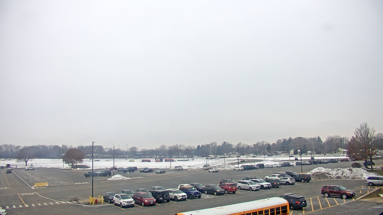 Thumbnail for current weather camera view from Oswego HS in Oswego, Illinois