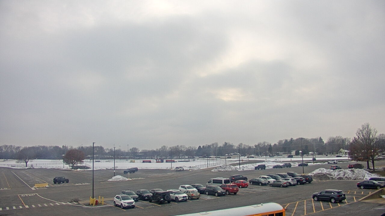 Thumbnail for current weather camera view from Oswego HS in Oswego, Illinois